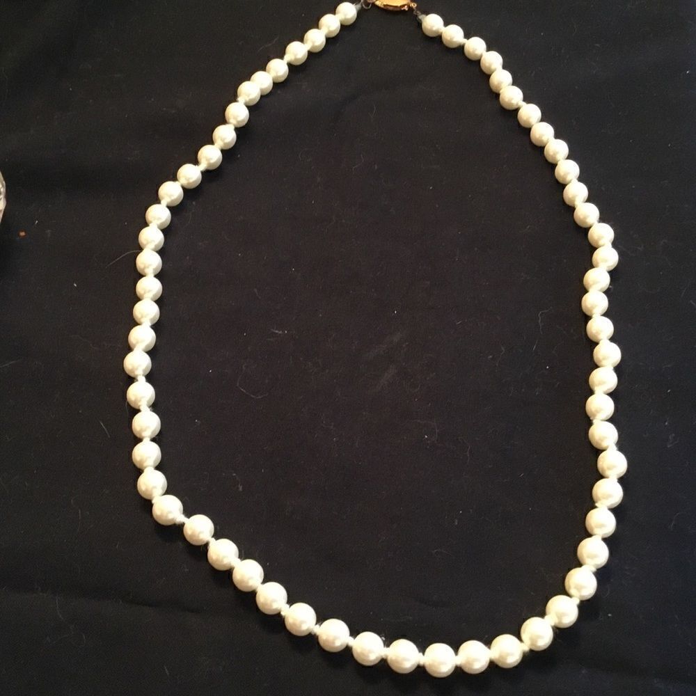 Faux White Pearl Necklace with Traditional Goldtone Clasp